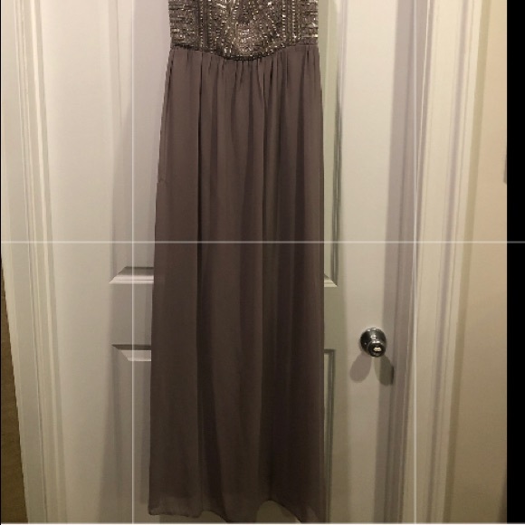 Evening gown with beading bodice and chiffon bottom. - Picture 6 of 6